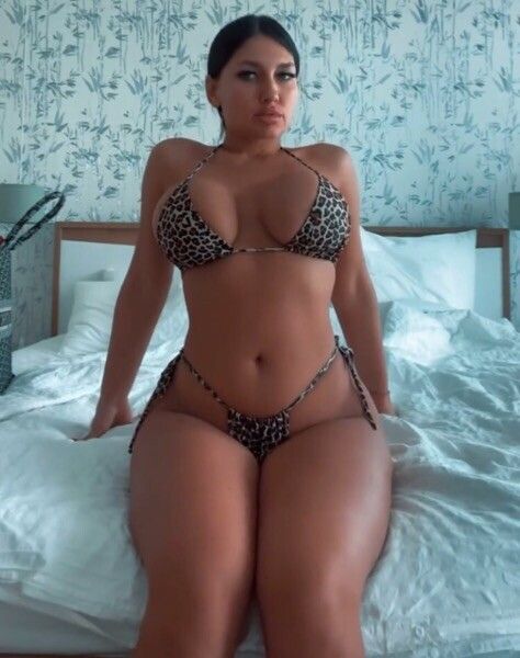 Шлюха на выезд: Все, что нужно знать о безопасном и комфортном интим-досуге